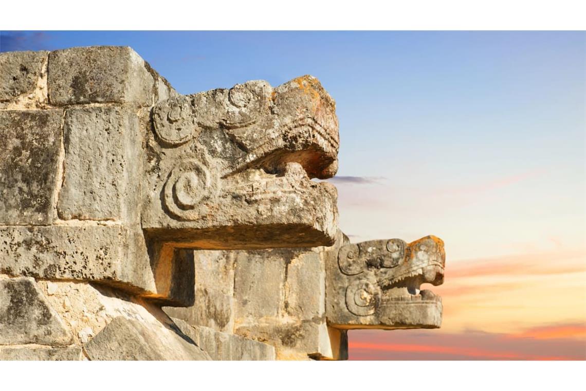 In seinem Verbreitungsgebiet wurde der Jaguar auch oft als Gottheit verehrt, bei den Maya beherrschte eine Gottheit in Jaguar-Gestalt und in der olmekischen Kunst ist der „Jaguarmensch“ ein beliebtes Motiv, man nimmt an, dass er eine Gottheit darstellt.