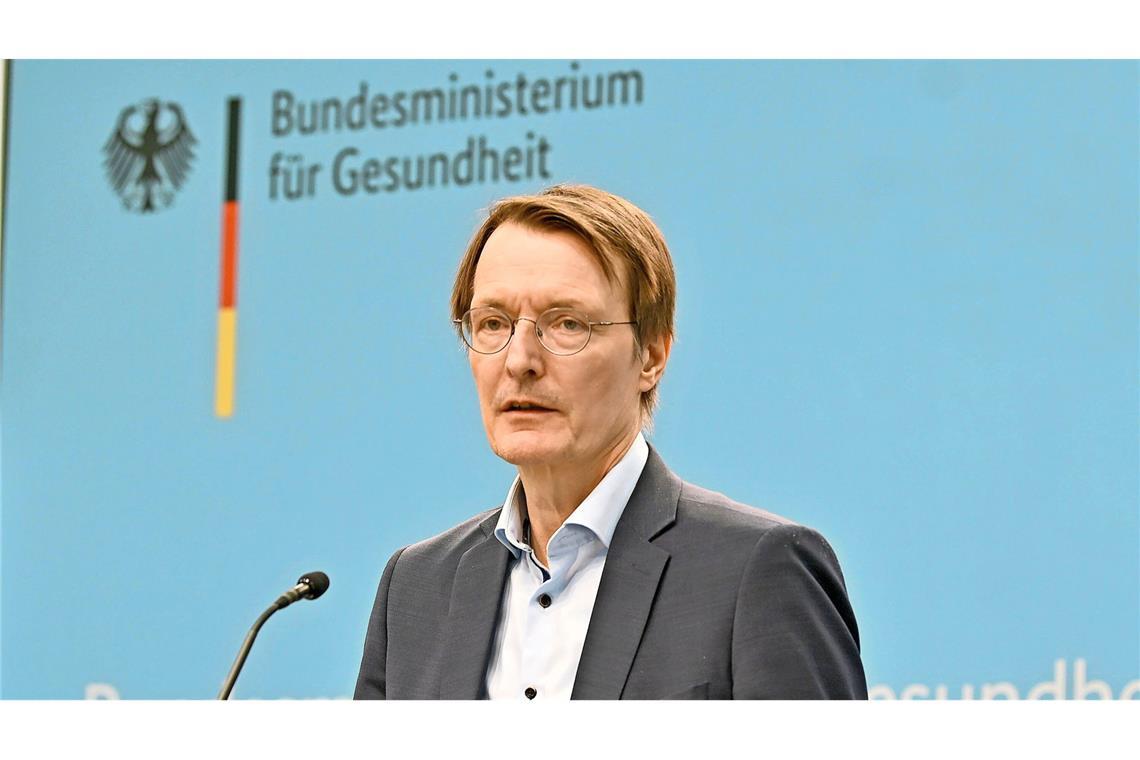 Das machen die Politiker der Ampel-Regierung heute In seiner neuen beruflichen Rolle muss sich der ehemalige Gesundheitsminister <b>Karl Lauterbach</b> nicht mehr vorrangig mit der Corona-Pandemie beschäftigen. Stattdessen konzentriert sich der Mediziner nun auf sein Amt als Vorsitzender des Ausschusses für Forschung, Technologie, Raumfahrt und Technikfolgenabschätzung im Bundestag. Zu seinen Aufgaben gehören unter anderem die Förderung des Forschungsstandorts, der Hochschul- und Berufsausbildung sowie von Einzelpersonen, beispielsweise durch das BAföG.