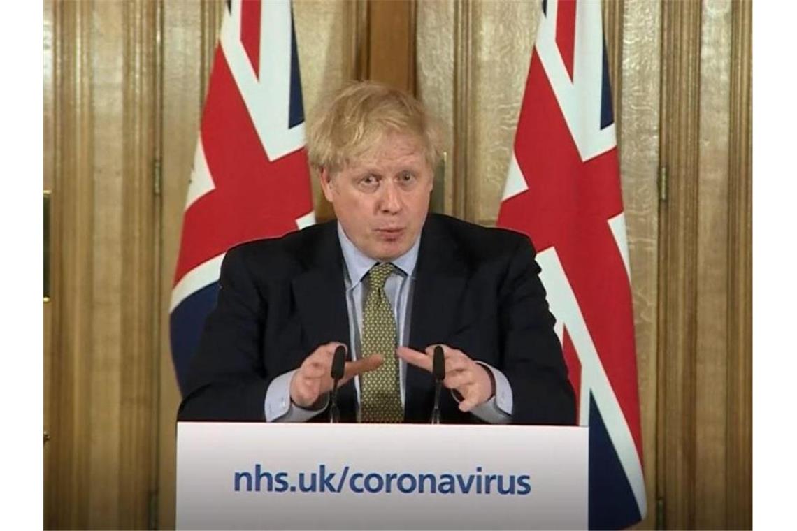 In seiner Strategie, das Coronavirus abzuwehren, machte Boris Johnson nach Meinung vieler Experten gleich am Anfang einen großen Fehler. Foto: Pa Video/PA Wire/dpa