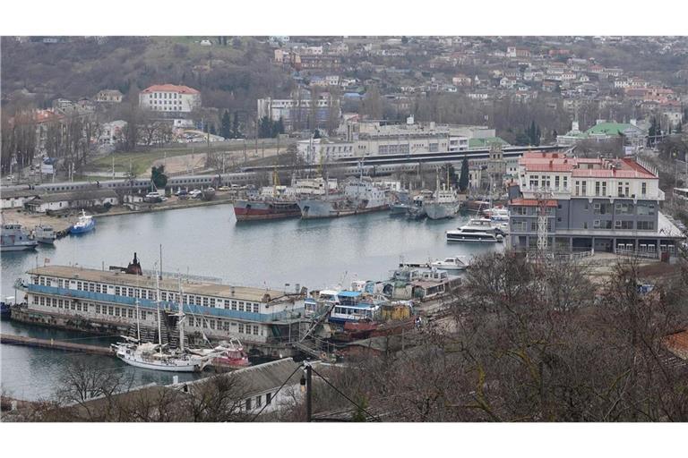 In Sewastopol sind nach russischen Angaben Dutzende ukrainische Drohnen von der Flugabwehr abgeschossen worden. (Archivbild)