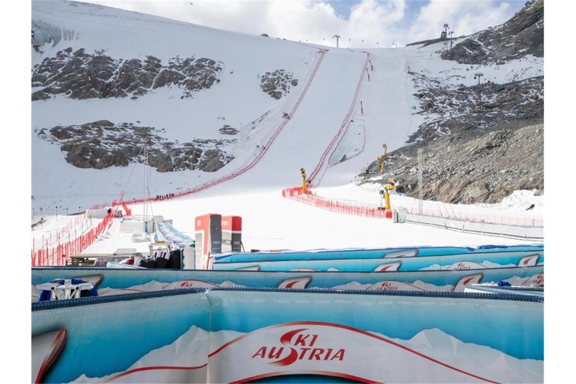 Wintersport-Start: Wann geht's los, was sind die Höhepunkte? In Sölden startet die alpine Ski-Saison. Foto: Expa/Johann Groder/APA/dpa