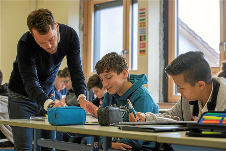 In sogenannten Vorbereitungsklassen, wie hier an der Backnanger Gemeinschaftsschule in der Taus, werden Schüler mit mangelnden Deutschkenntnissen unterrichtet. Der große Zulauf bringt die Schulen allerdings an ihre Grenzen.Archivfoto: Alexander Becher