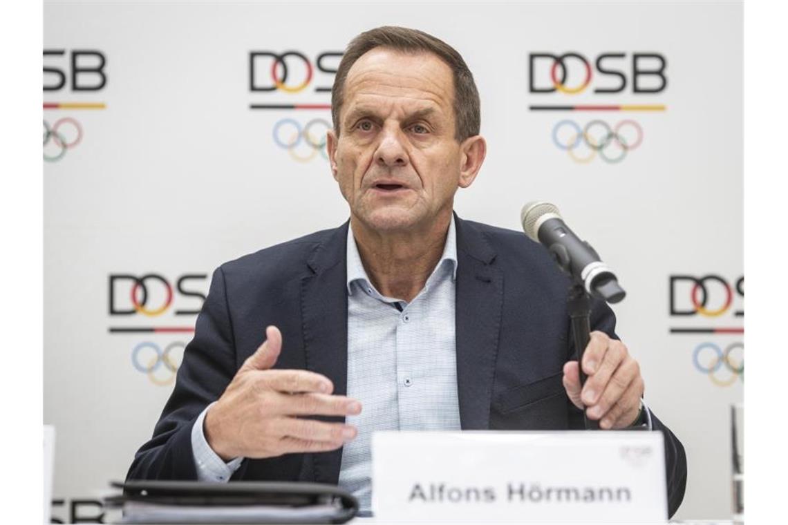 Deutscher Sport in Sorge vor neuen Corona-Auflagen In Sorge um den organisierten Sport: DOSB-Präsident Alfons Hörmann. Foto: Frank Rumpenhorst/dpa