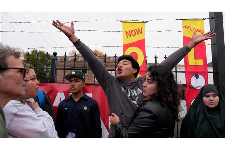 In Städten wie Chicago und Los Angeles habe man mit Gewalt auf Proteste reagiert, heißt es im "World-Report 2026" von Human Rights Watch. (Archivbild)