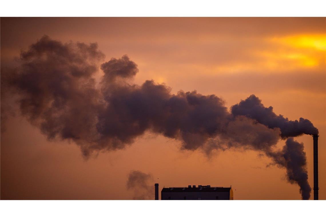 Analyse: Dax-Konzerne senken Treibhausgas-Ausstoß In Summe haben die 40 Dax-Unternehmen ihre Treibhausgas-Emissionen 2024 gesenkt. (Symbolbild)