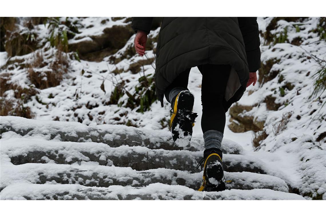 In Teilen Baden-Württembergs soll es am Wochenende heftig schneien. (Symbolbild)