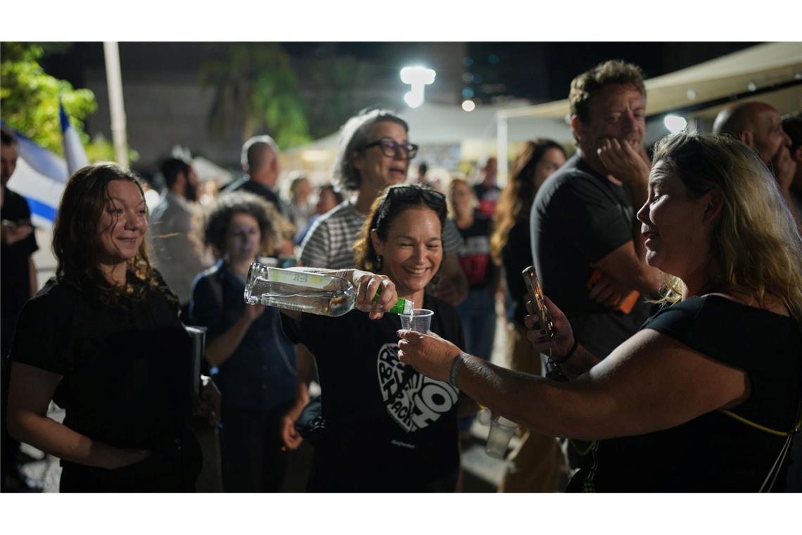 In Tel Aviv wurde bereits gefeiert.