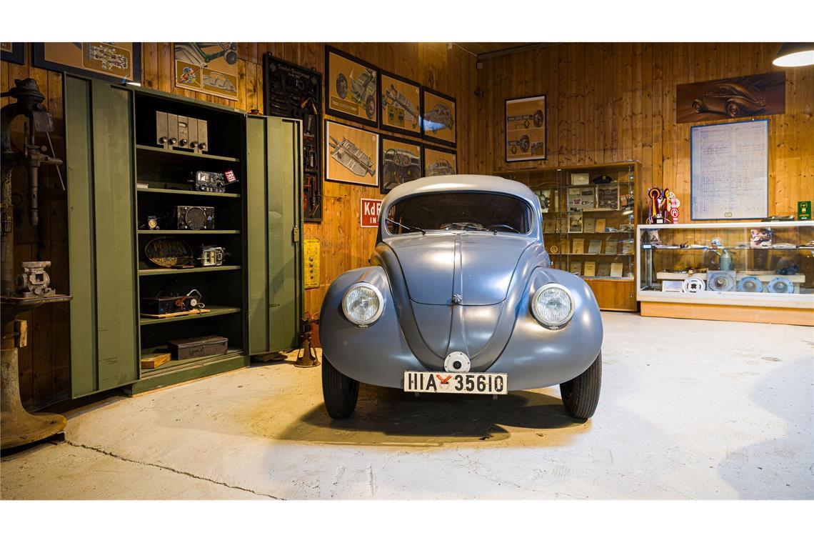 Ältester VW Käfer der Welt fährt wieder In Traugott Grundmanns Ausstellung hat das Auto einen besonderen Platz.