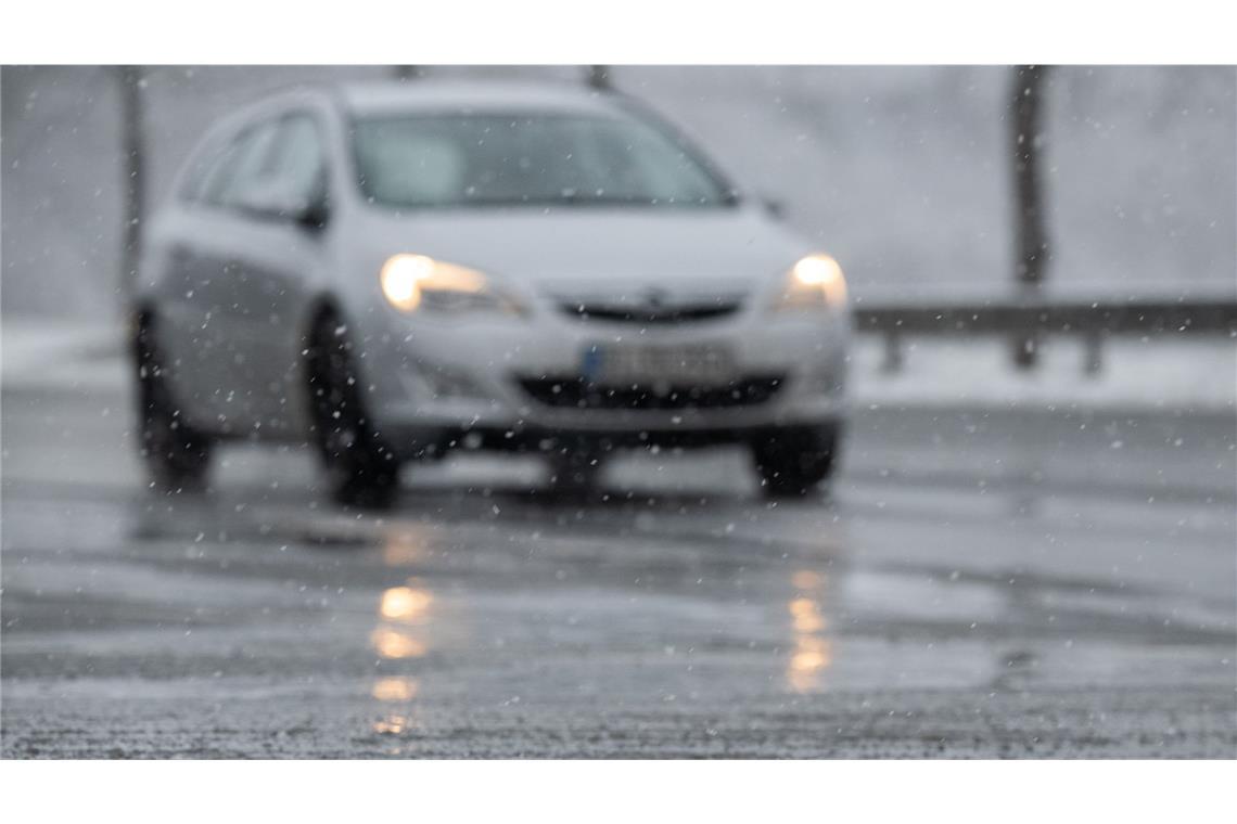 Regional mehr Unfälle wegen glatter Straßen
