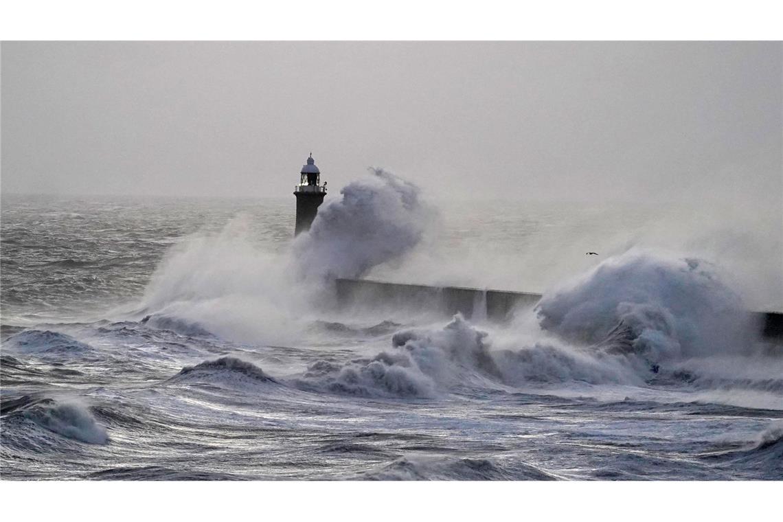 Sturm "Darragh": Zwei Tote und Warnungen in Großbritannien In vielen Regionen sind Sturmwarnungen in Kraft.