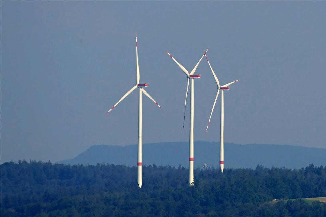 In Winterbach drehen sich bereits drei Windräder. Archivbild: Gabriel Habermann