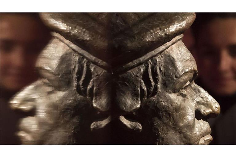 Was bedeutet der Reformationstag? In Wittenberg begann, was die Welt verändern sollte: Am 31. Oktober 1517 veröffentlichte Martin Luther seine berühmten 95 Thesen, mit denen er das abendländische Kirchengebäude aus den Angeln hob.