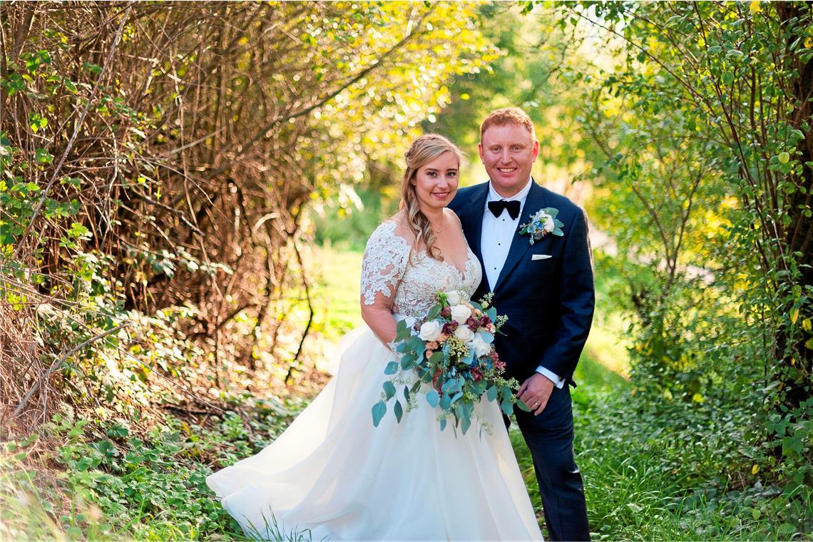 Gespräch zwischen Paaren: Die Liebe geht ihre eigenen Wege Ines und Troy Campbell heirateten 2017 in Kanada und in Backnang. Foto: privat