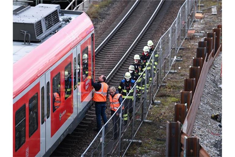Infolge der Explosion wurde der Zugverkehr in München stark beeinträchtigt. Foto: Sven Hoppe/dpa