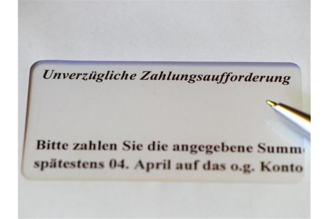 Infolge wirtschaftlicher Probleme könnten viele Firmen ihre Rechnungen nur noch verspätet oder gar nicht mehr zahlen. Foto: Jens Kalaene/dpa-Zentralbild/dpa