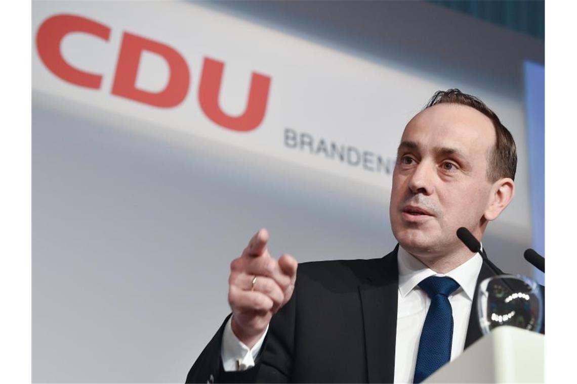 Ingo Senftleben spricht im Mai auf dem Landesparteitag der Brandenburger CDU. Foto: Bernd Settnik