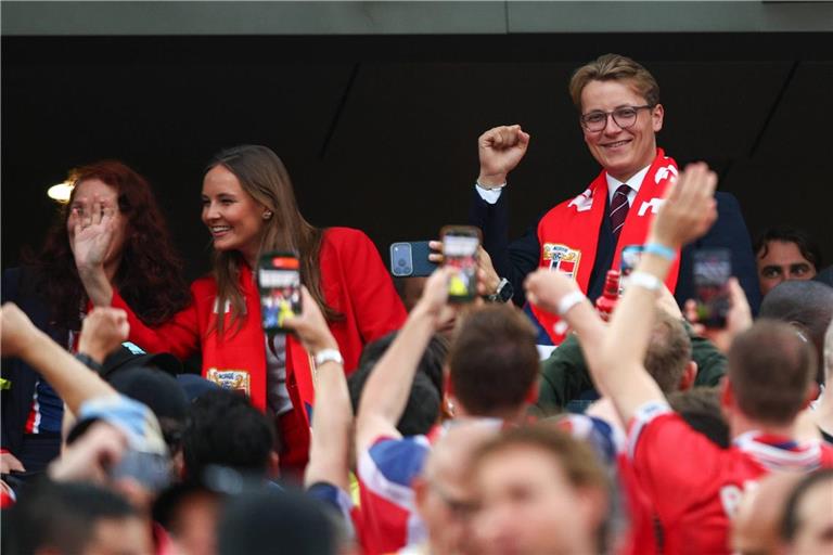 Ingrid Alexandra und Sverre Magnus von Norwegen feiern bei der WM in den USA.