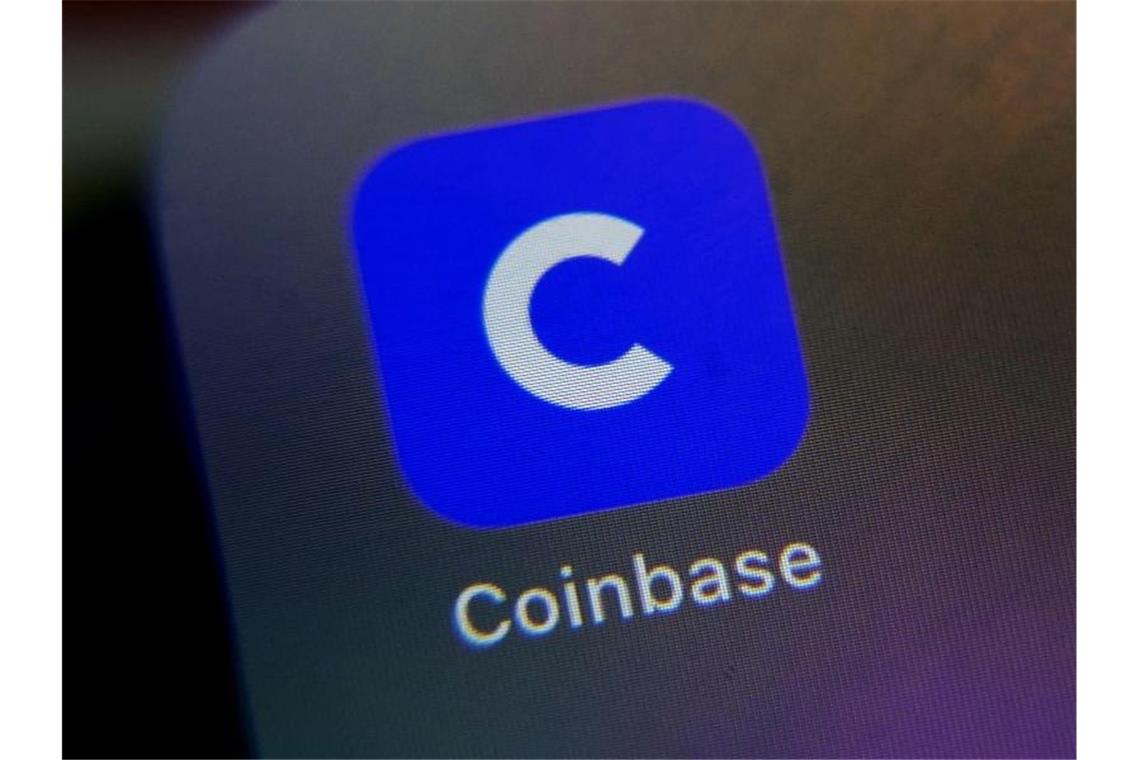 Coinbase geht an die Börse: Krypto-Party an der Wall Street Inmitten der aktuellen Bitcoin-Rekordjagd geht mit Coinbase ein Schwergewicht der Krypto-Branche an die Börse. Foto: Richard Drew/AP/dpa