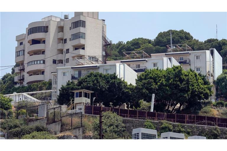 Inmitten der Spannungen zwischen Washington und Teheran hat das US-Außenministerium einen Teil seines Botschaftspersonals in Beirut zur Ausreise aus dem Libanon aufgefordert.