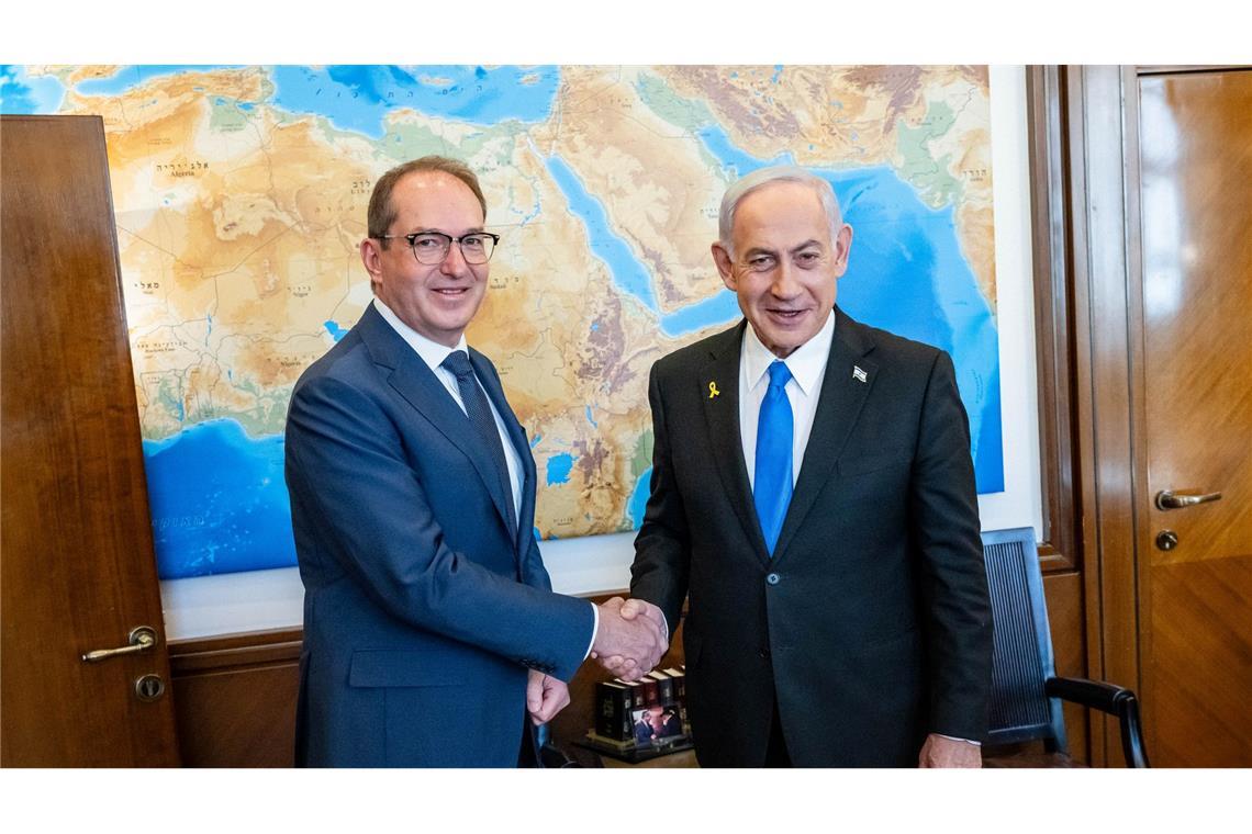 Dobrindt bei Netanjahu: Unterstützung für Angriffe auf Iran Innenminister Dobrindt stellt sich hinter die Angriffe Israels auf die iranischen Atomanlagen