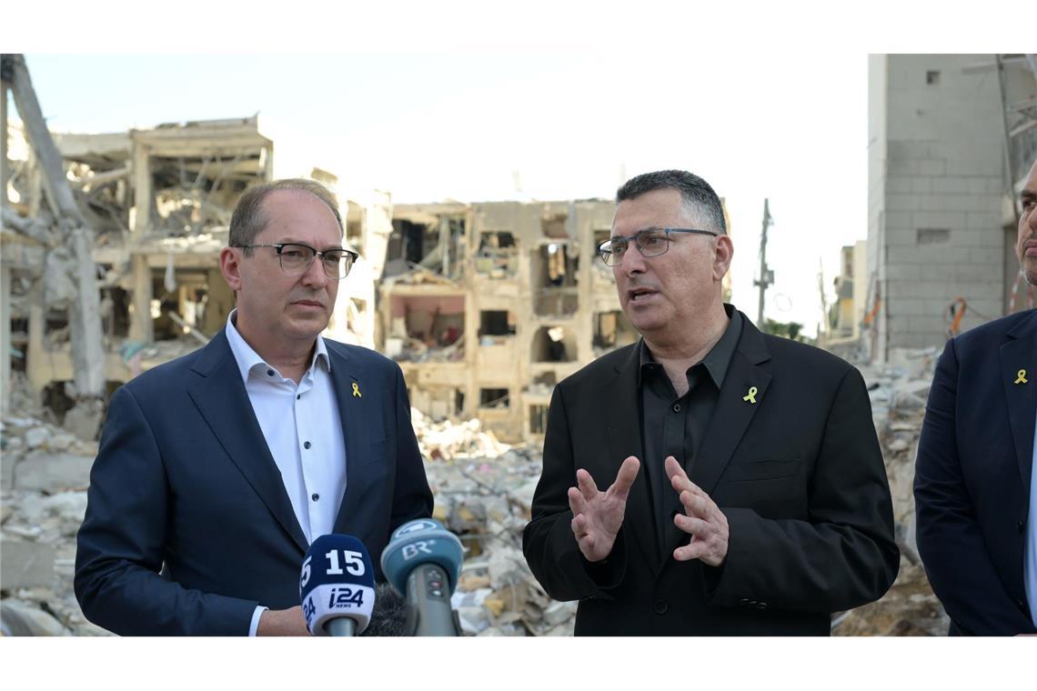 Dobrindt bei Netanjahu: Unterstützung für Angriffe auf Iran Innenminister Dobrindt stellt sich hinter die Angriffe Israels auf die iranischen Atomanlagen