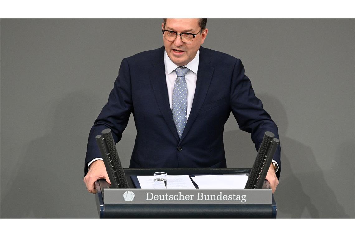 Innenminister Dobrindt warnt vor Anreizen für illegale Migration.
