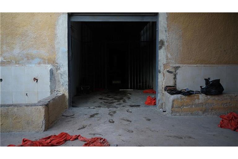 Insassen des al-Schaddadi-Gefängnisses in Syrien konnten im Januar fliehen, wurden aber später teils wieder geschnappt und in den Irak gebracht. (Archivbild)