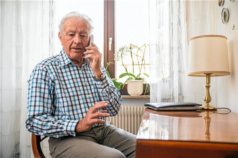 Insbesondere ältere Menschen werden immer häufiger Opfer von Betrugsmaschen am Telefon. Foto: maikgoering photography