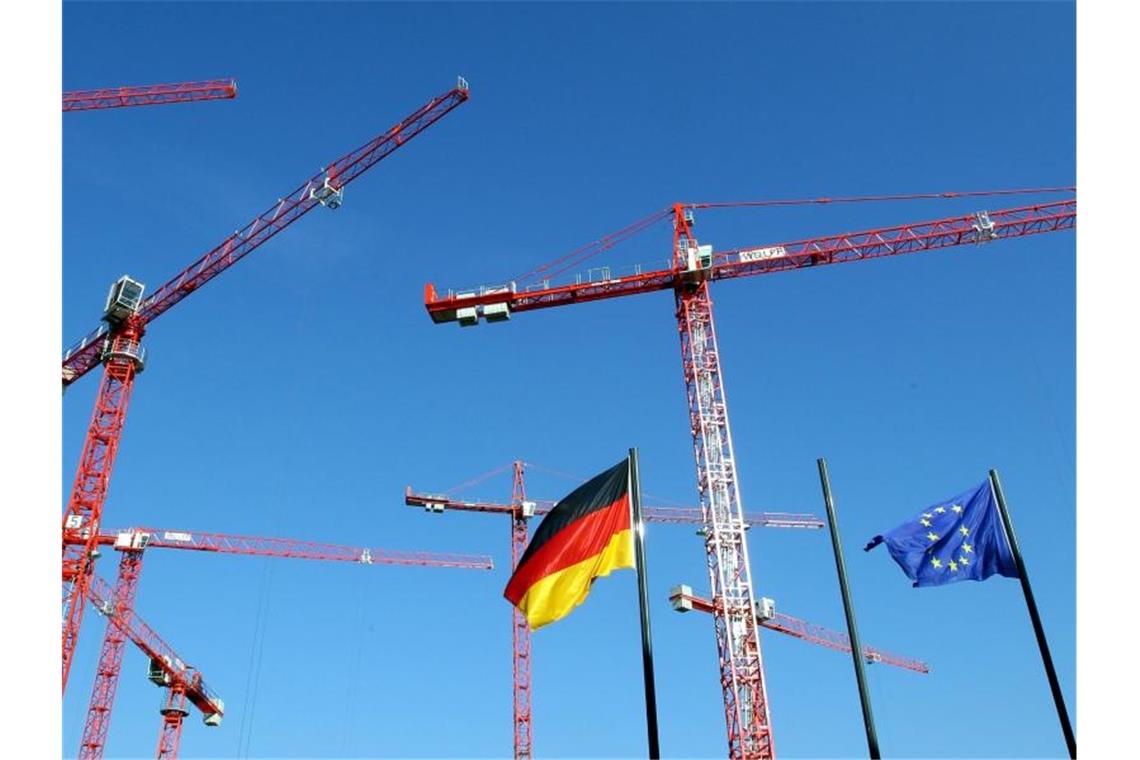Deutsche Wirtschaft verliert deutlich an Tempo Insbesondere der Handelskrieg zwischen den USA und China dämpfte die Weltkonjunktur. Foto: Wolfgang Kumm/dpa