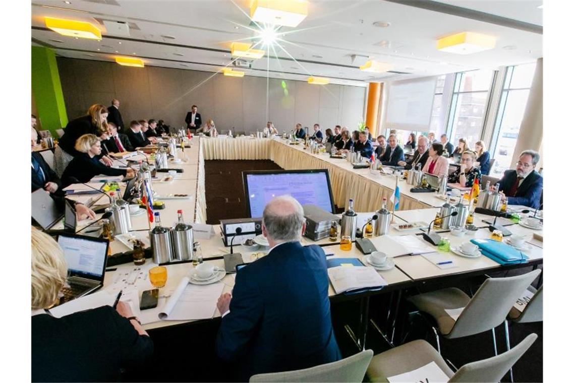 Insgesamt 69 Themen stehen bei dem Treffen auf der Tagesordnung. Foto: Frank Molter