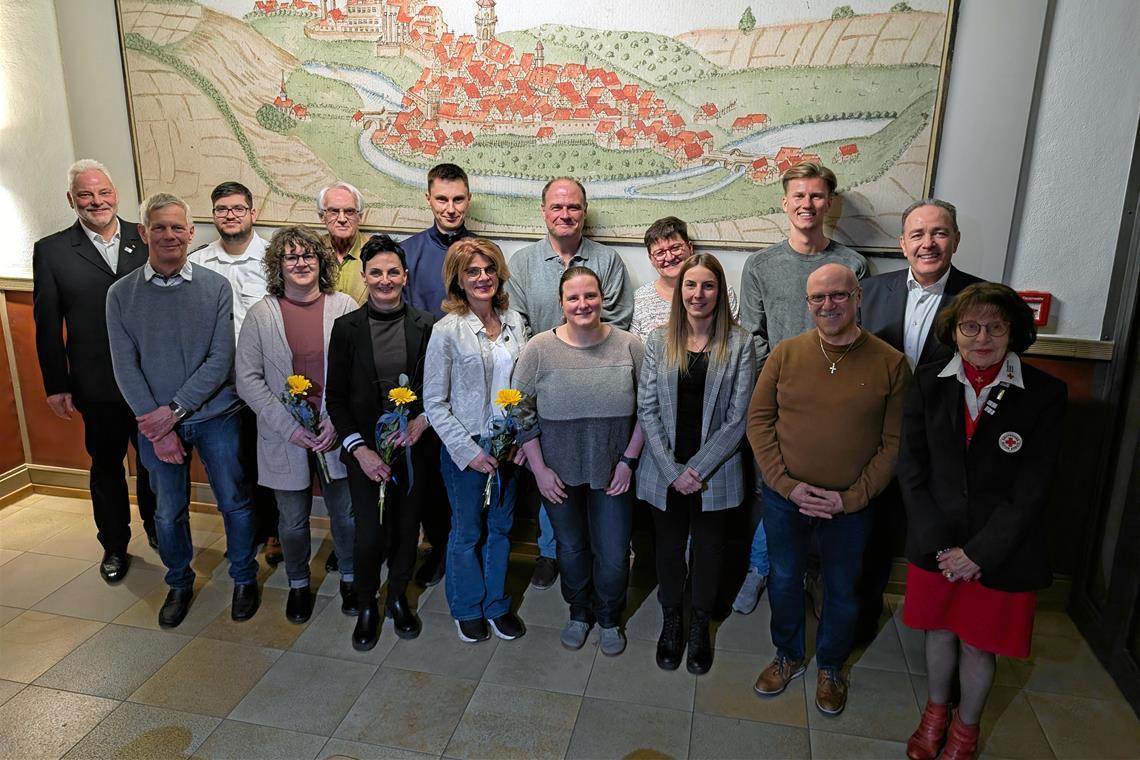 Insgesamt erhielten 33 Blutspenderinnen und Blutspender aus Backnang eine Ehrung. Foto: Stadt Backnang