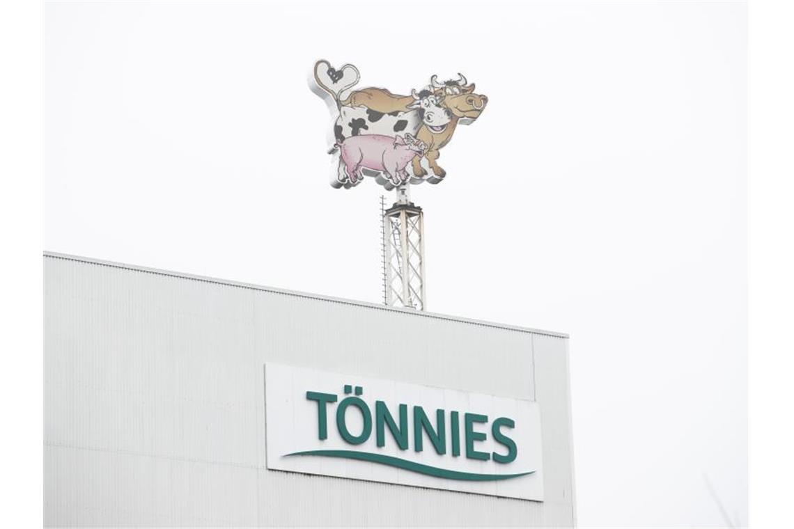 Insgesamt verarbeitete Tönnies an seinen deutschen Standorten 16,3 Millionen Schweine, zwei Prozent weniger als im Vorjahr. Foto: Friso Gentsch/dpa
