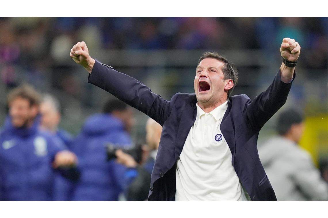 Inter Mailands Cheftrainer Cristian Chivu reagiert nach dem Sieg.