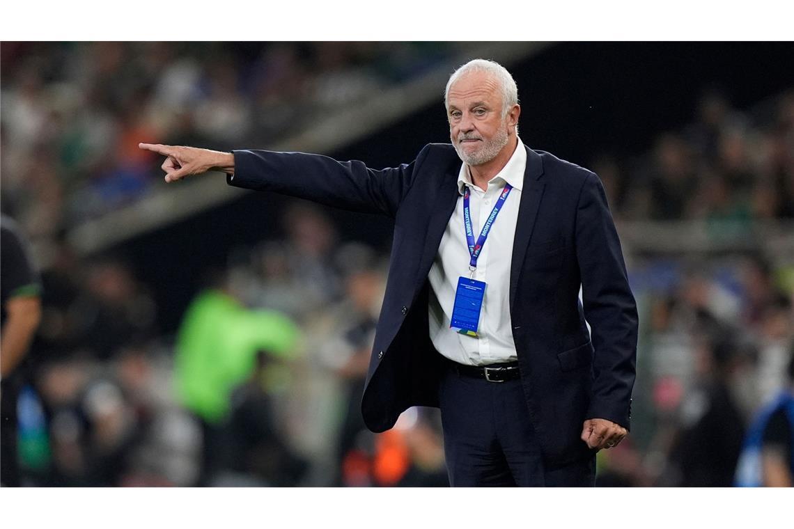 Iraks Trainer Graham Arnold und sein Team bereiteten sich wegen des Iran-Krieges unter erschwerten Bedingungen auf die Partie vor.