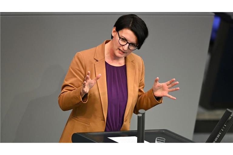 Irene Mihalic, parlamentarische Geschäftsführerin der Grünen-Bundestagsfraktion, sagt, das Strafrecht müsse sich anpassen, weil es durch neue KI-Tools inzwischen neue Möglichkeiten für bildbasierte sexualisierte Gewalt gebe. (Archivfoto)