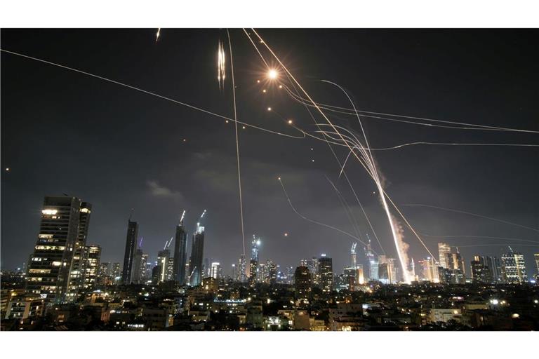 Iron Dome im Einsatz: Israel fängt iranische Raketen ab