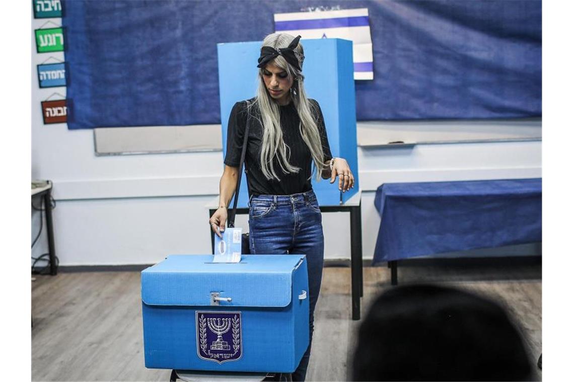Wahl in Israel: Likud und Blau-Weiß in Prognosen gleichauf