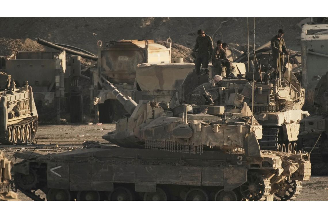Israelische Panzer an der Grenze zum Gazastreifen.
