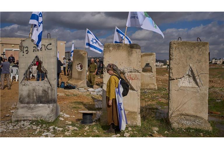 Israelische Siedler bei Einweihung neuer Siedlung im Westjordanland. (Archivbild)