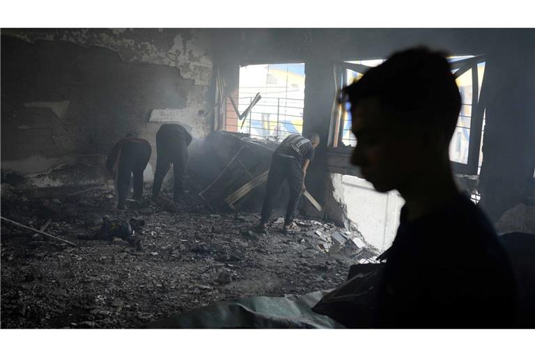 Israels Armee hat eigenen Angaben zufolge eine Zentrale von Terrororganisationen in der Stadt Gaza angegriffen.