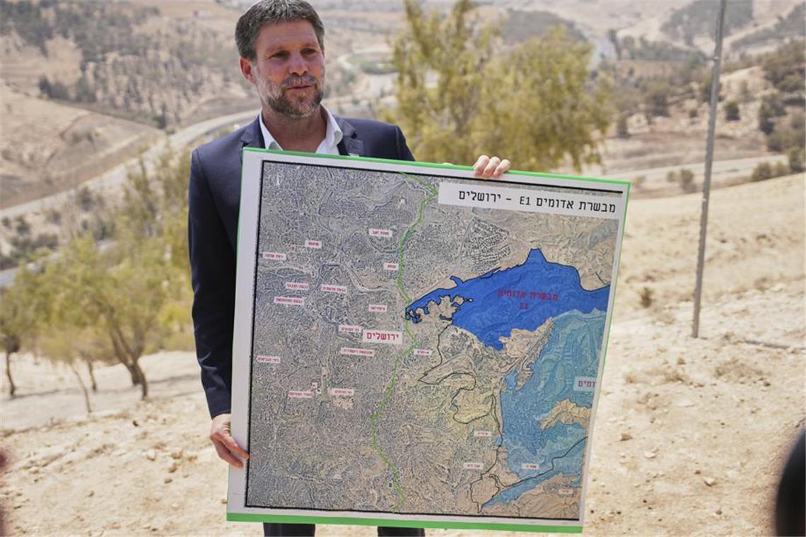 Netanjahu warnt Einwohner der Stadt Gaza: „verschwinden Sie" Israels Finanzminister Smotrich im Westjordanland. (Archivbild)