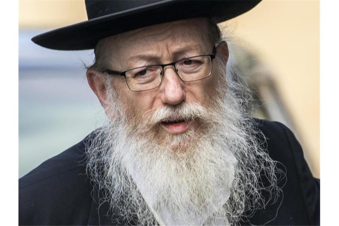 Israels Gesundheitsminister Jakov Litzman und seine Ehefrau sind positiv auf das Coronavirus getestet wordne. Foto: Ariel Schalit/AP/dpa