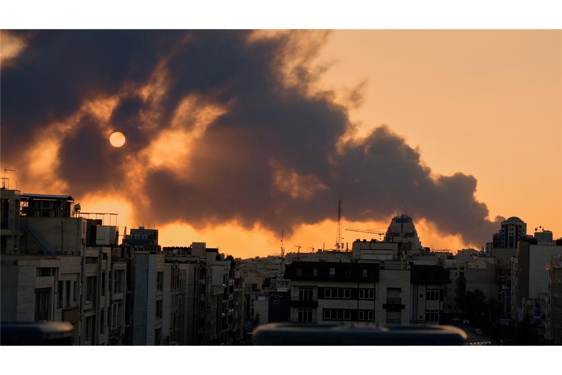 Israels Luftwaffe bombardiert weiterhin Ziele in Irans Hauptstadt Teheran. (Archivbild)