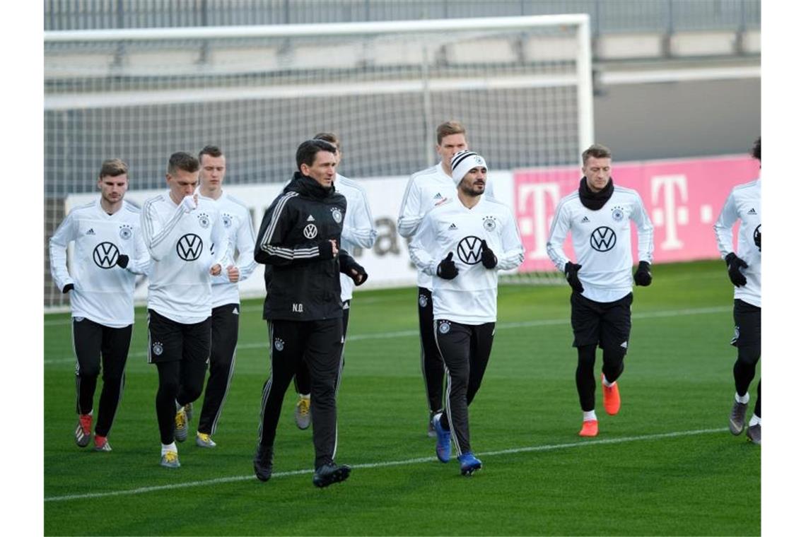 Ist für die Fitness der DFB-Spieler zuständig: Athletikcoach Nicklas Dietrich. Foto: Peter Steffen/dpa