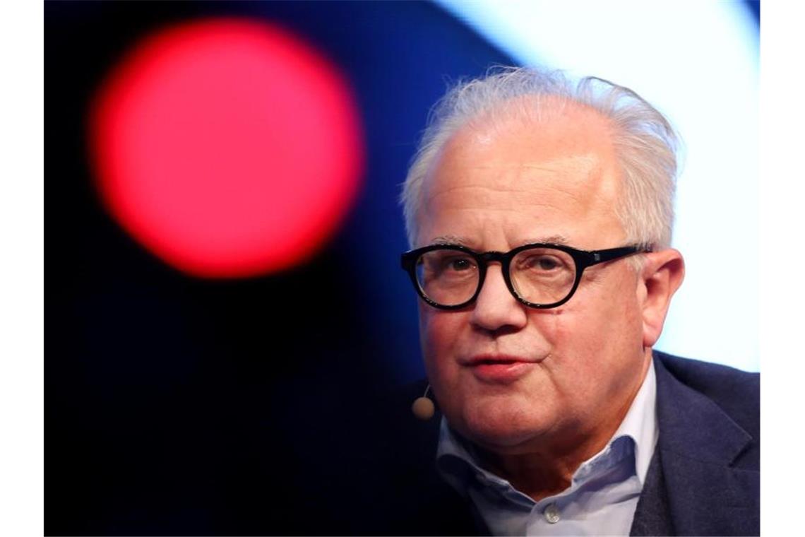 DFB-Boss Keller fordert Gehaltsobergrenze im Fußball Ist für eine Gehaltsobergrenze im Profifußball: DFB-Präsident Fritz Keller. Foto: Roland Weihrauch/dpa