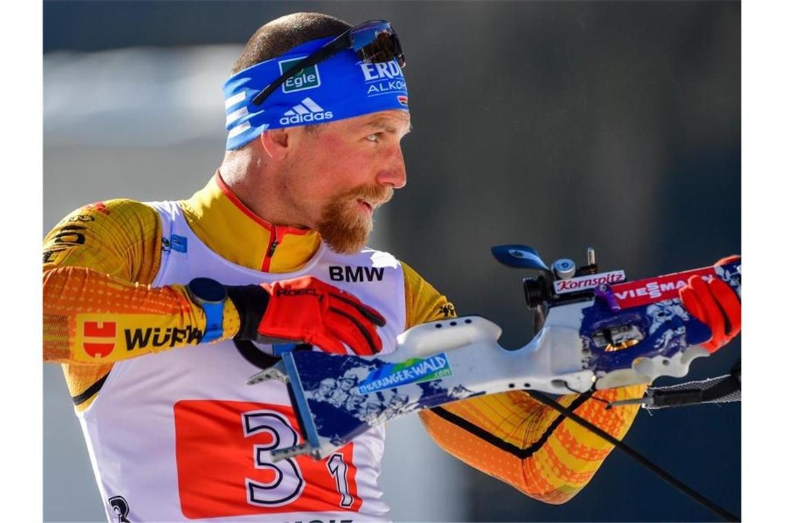 Ist im Verfolgungsrennen gefordert: Biathlet Erik Lesser. Foto: Hendrik Schmidt/dpa