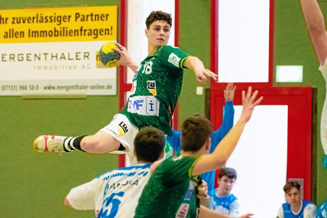Routinier fürs Tor, Talent für den Rückraum Ist in der neuen Saison sowohl für den HCOB als auch für Frisch Auf Göppingen im linken Rückraum am Ball: Isaiah Klein.Foto: E. Immer