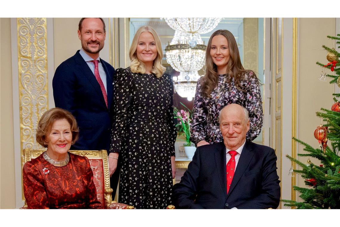 Ist in letzter Zeit ziemlich gestraft: die norwegische Königsfamilie - hier Weihnachten 2024. (Archivbild)