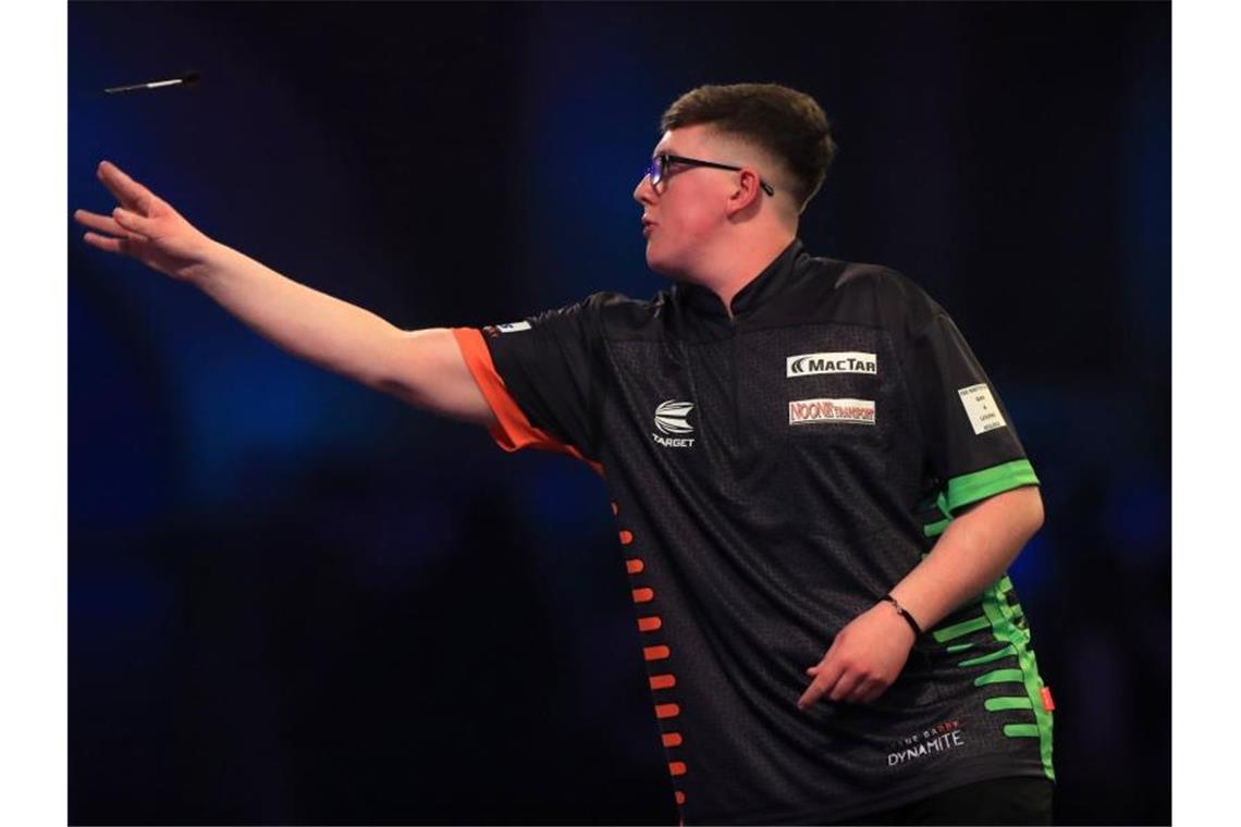 17-Jähriger Barry bei Darts-WM im ersten Spiel ausgeschieden Ist in London ausgeschieden: Keane Barry. Foto: Mike Egerton/PA Wire/dpa