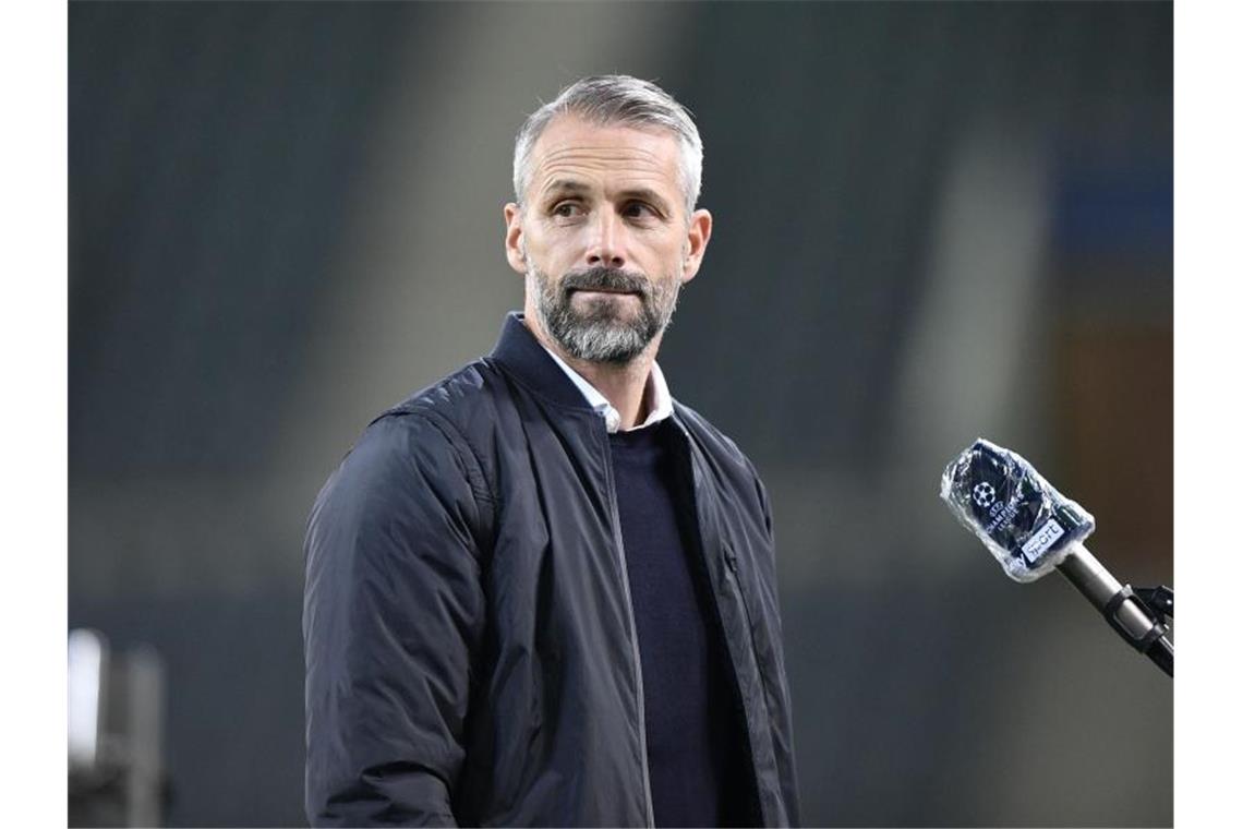 Ist mit Borussia Mönchengladbach bei Schachtjor Donezk gefordert: Trainer Marco Rose. Foto: Martin Meissner/AP/dpa